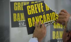Bancários começam a retornar ao trabalho
