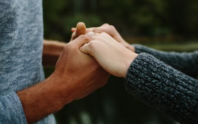 Adoção de sobrenome em união estável depende de prova judicial