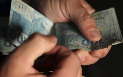 Câmara aprova indenização a consumidor negativado indevidamente