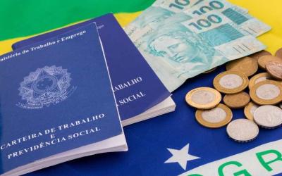 Trabalhadora impedida de receber seguro-desemprego será indenizada por empresa