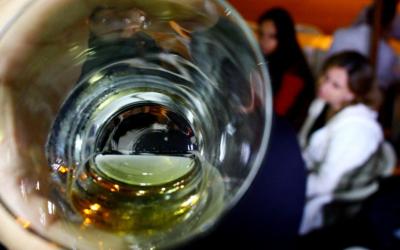 Alcoólatra consegue invalidar dispensa por justa causa