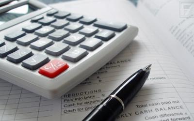 Banco é condenado por cobrança indevida de tarifas