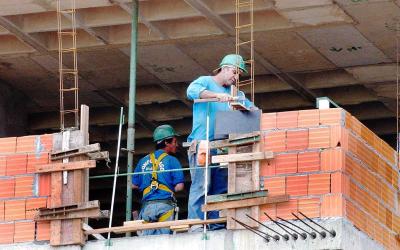 Construtora deverá indenizar por exigir atestado de antecedentes criminais